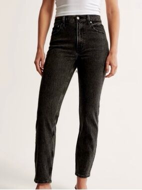 Abercrombie & Fitch The Mom High Rise Jeans in faded black 31/12